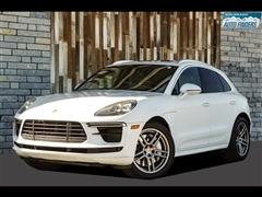 2020 Porsche Macan 