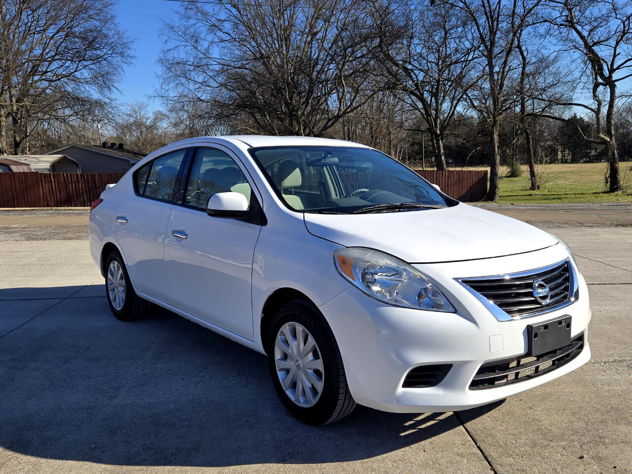 Nissan Versa 1.6 S 5M 2014 Nissan Versa 1.6 S 5M 2014