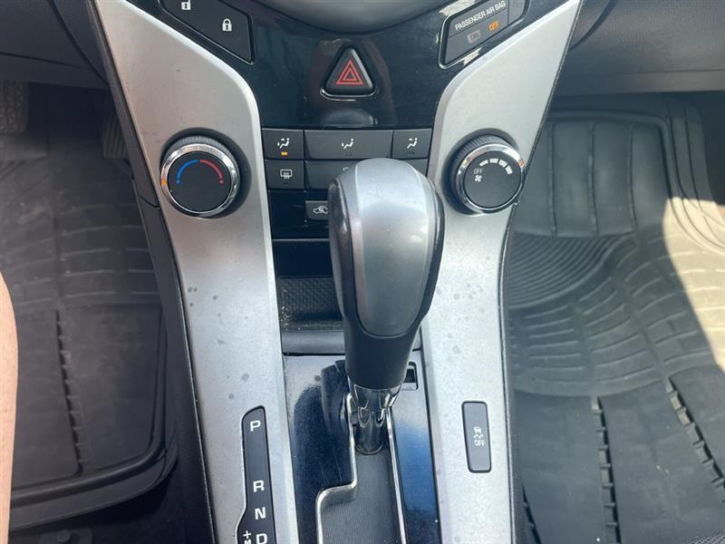 Chevrolet Cruze  2012