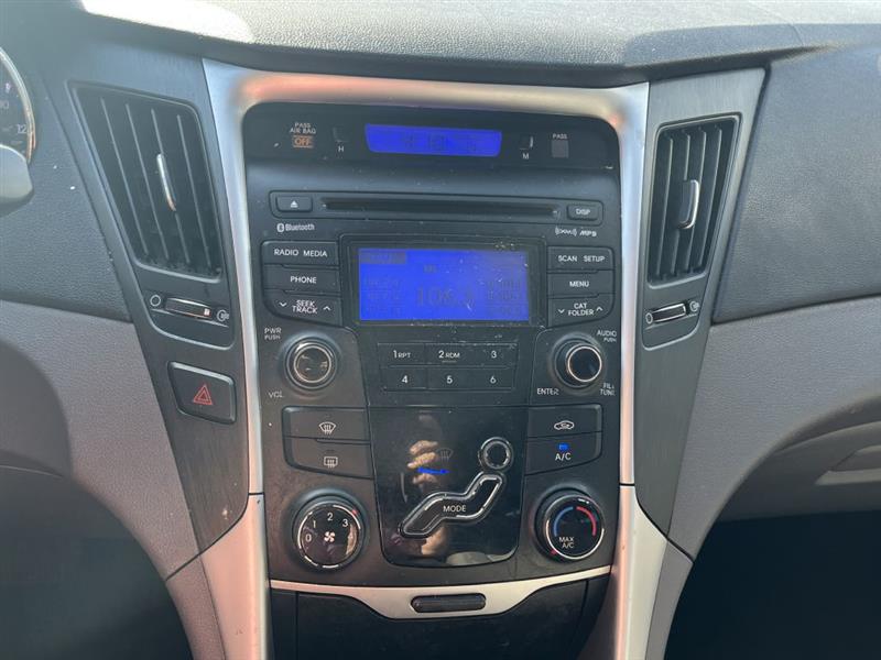 Hyundai Sonata  2012