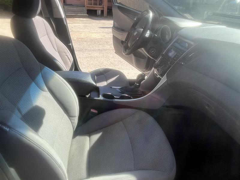 Hyundai Sonata  2012