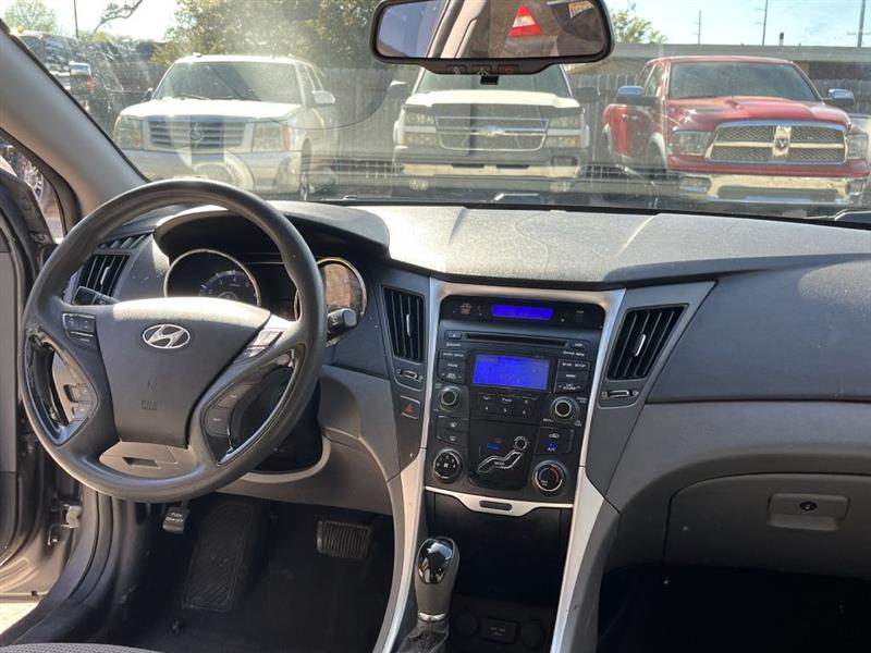 Hyundai Sonata  2012