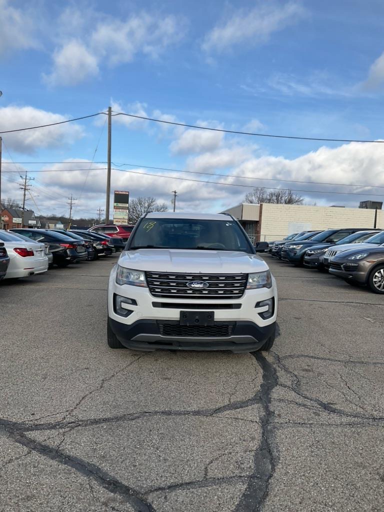 Ford Explorer XLT 4WD 2017