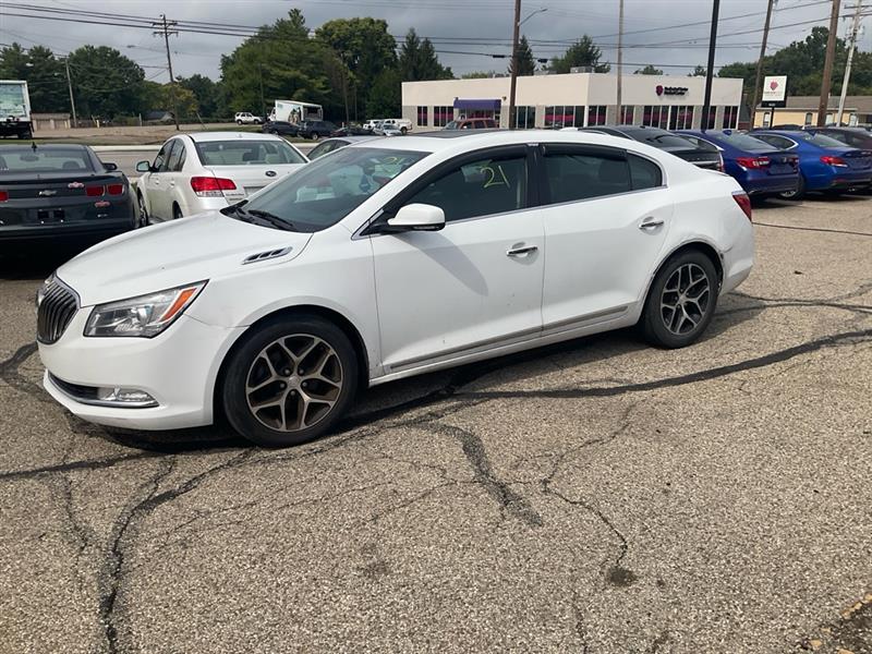 Buick LaCrosse Sport Touring 2016