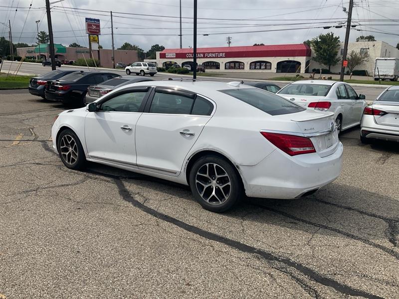 Buick LaCrosse Sport Touring 2016