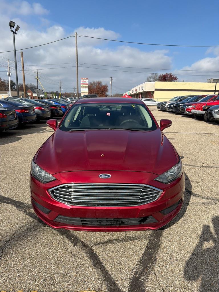 2017 Ford Fusion SE's photo