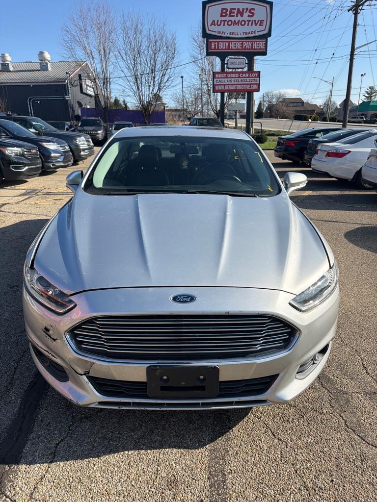 Ford Fusion SE 2013