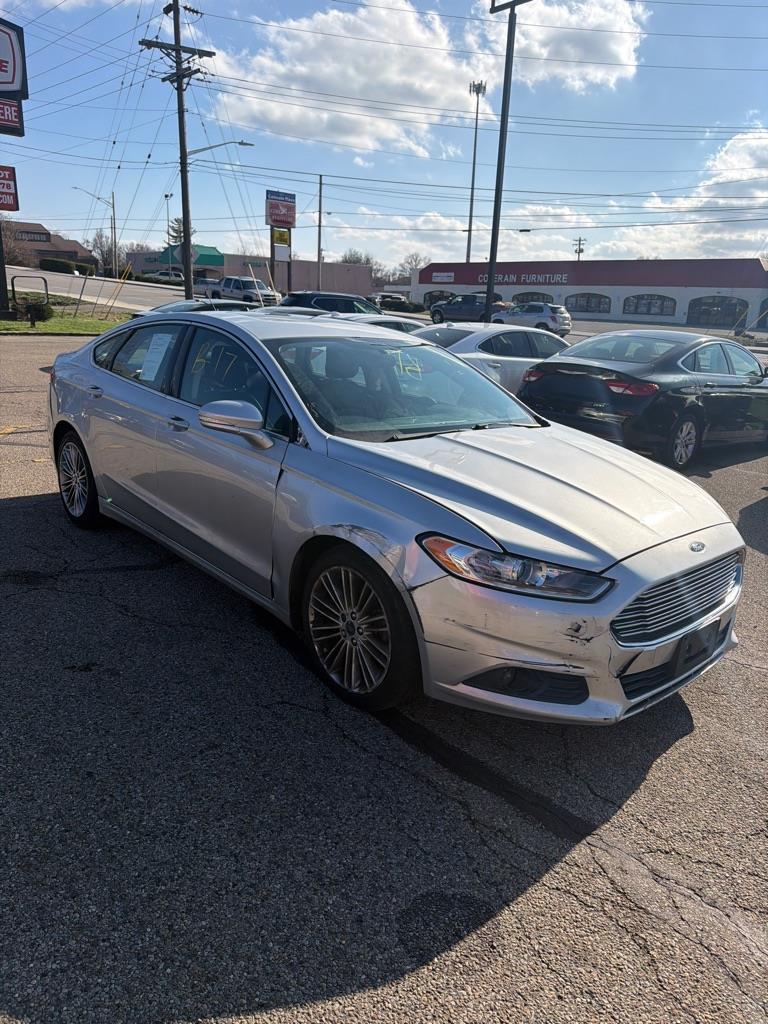 Ford Fusion SE 2013