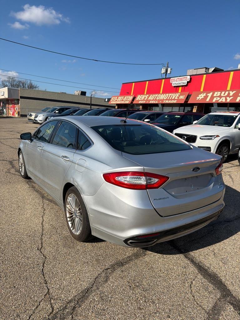 Ford Fusion SE 2013