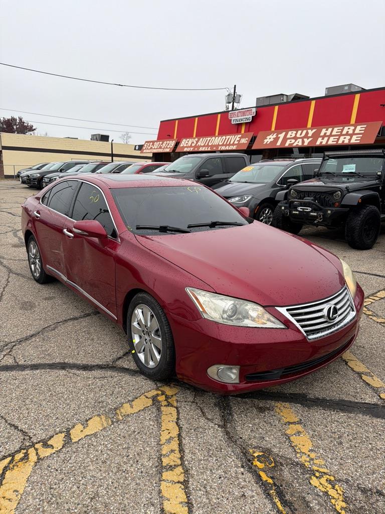 Lexus ES 350 Sedan 2012