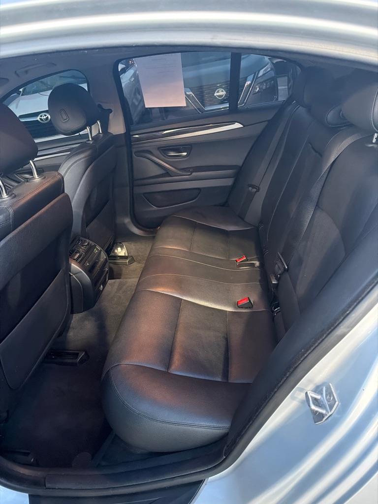 BMW 5-Series 535i xDrive 2015