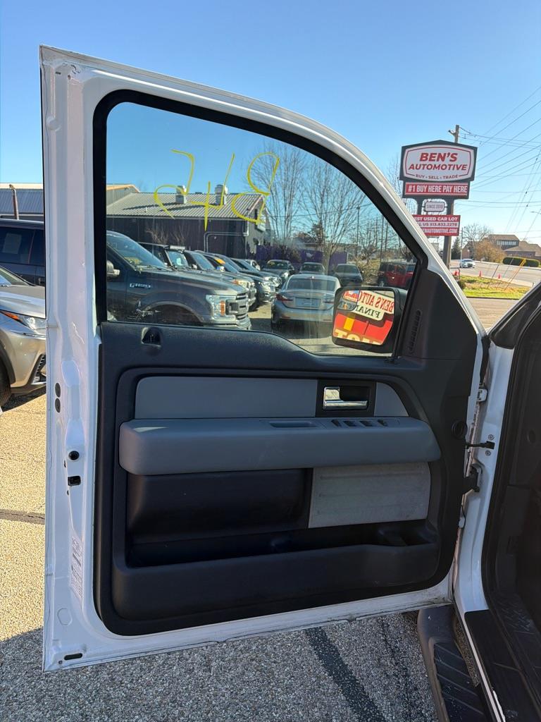 Ford F-150 XL SuperCrew 5.5-ft. Bed 4WD 2013