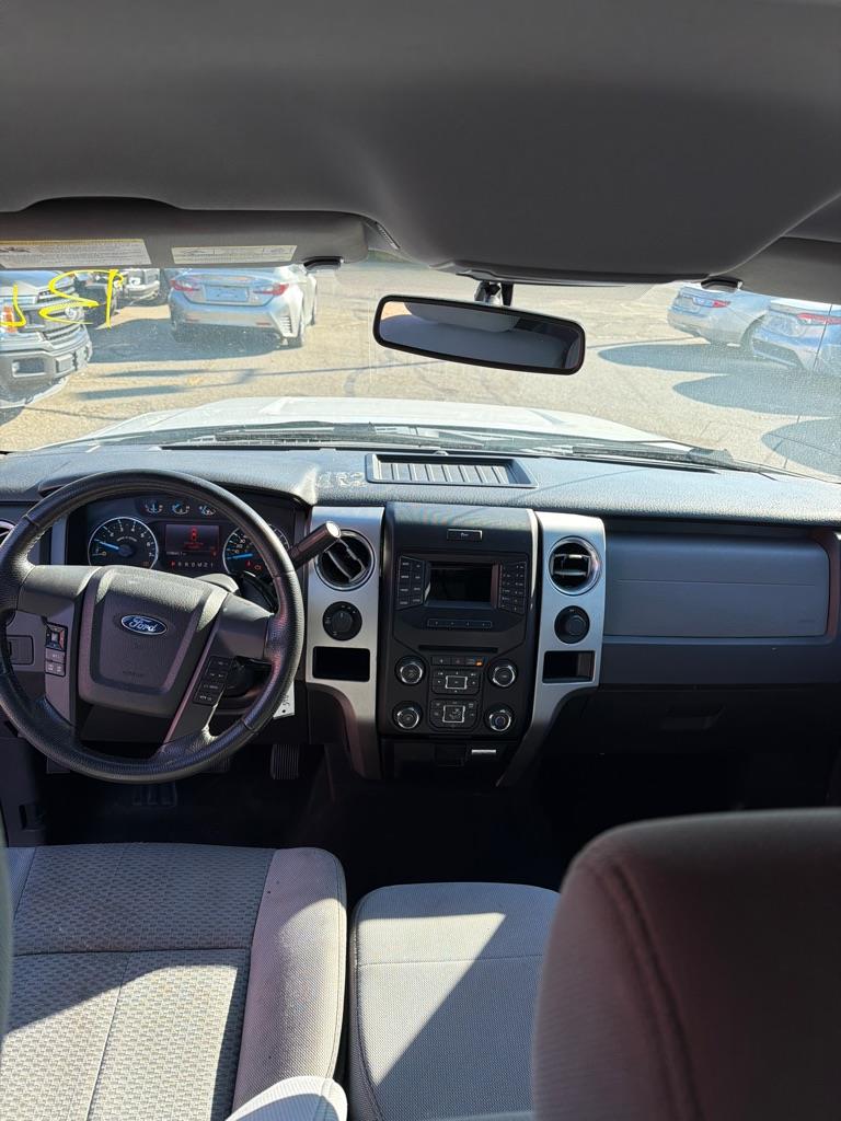 Ford F-150 XL SuperCrew 5.5-ft. Bed 4WD 2013