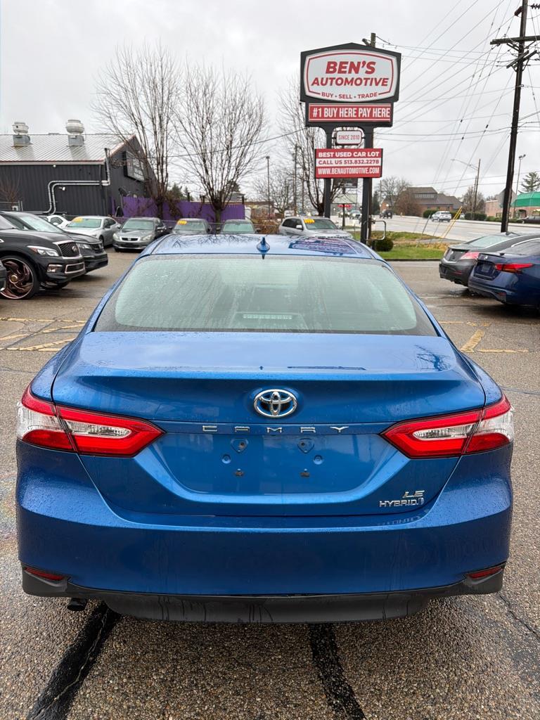 Toyota Camry Hybrid LE 2020