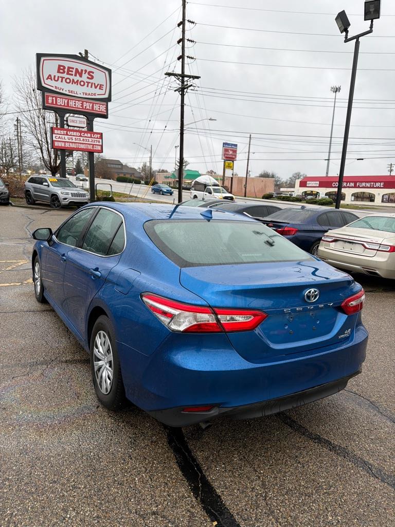 Toyota Camry Hybrid LE 2020
