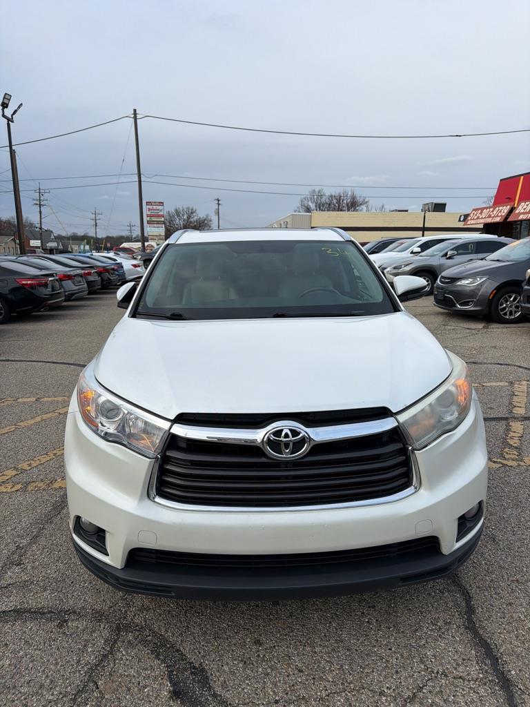 2016 Toyota Highlander XLE's photo