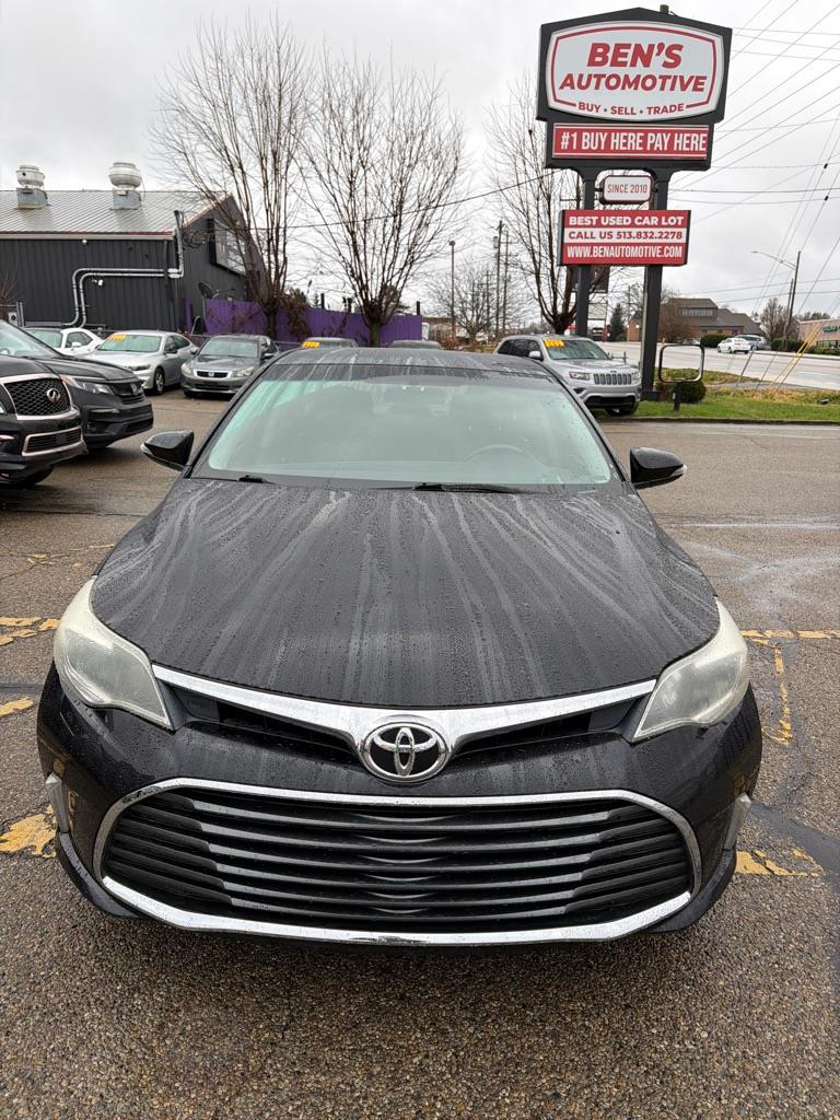 2016 Toyota Avalon XLE's photo