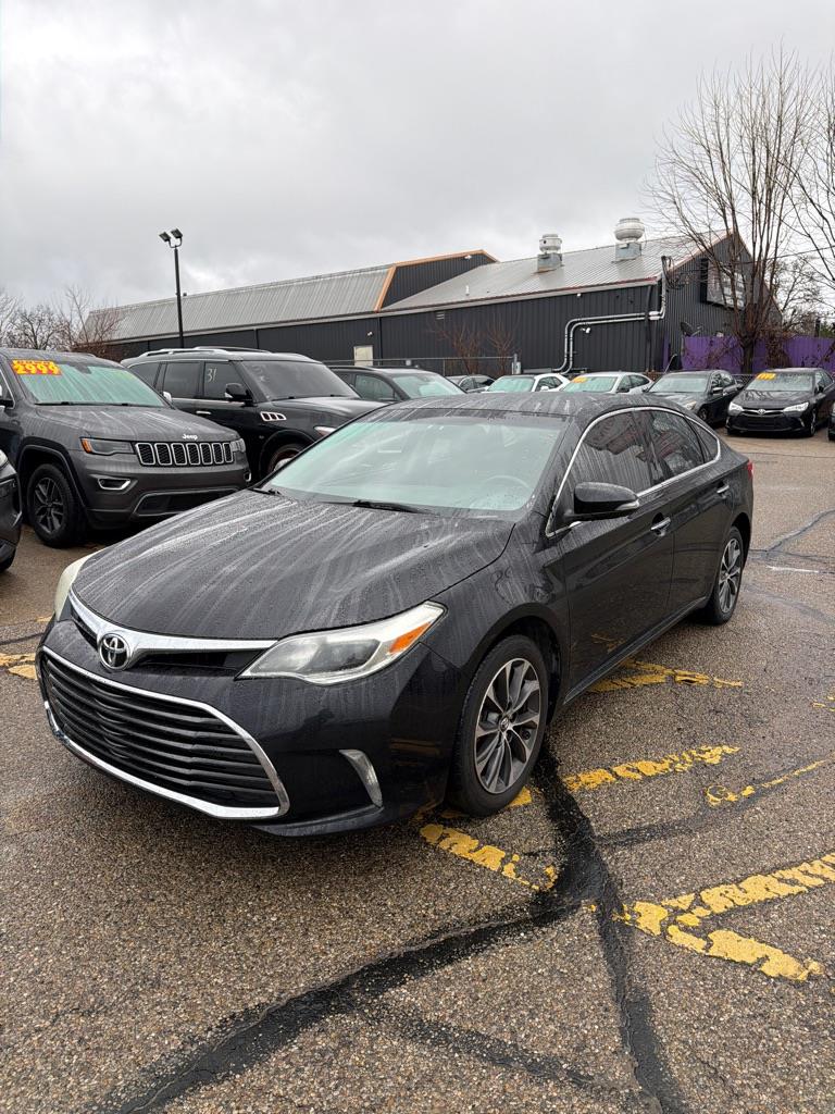 Toyota Avalon XLE 2016