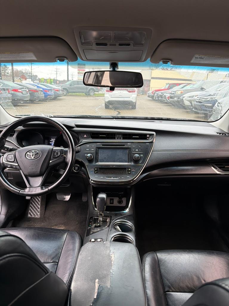 Toyota Avalon XLE 2016