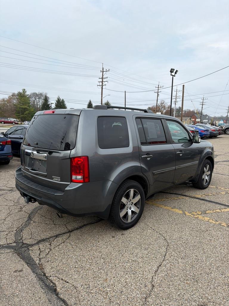 Honda Pilot Touring 4WD 5-Spd AT with DVD 2012