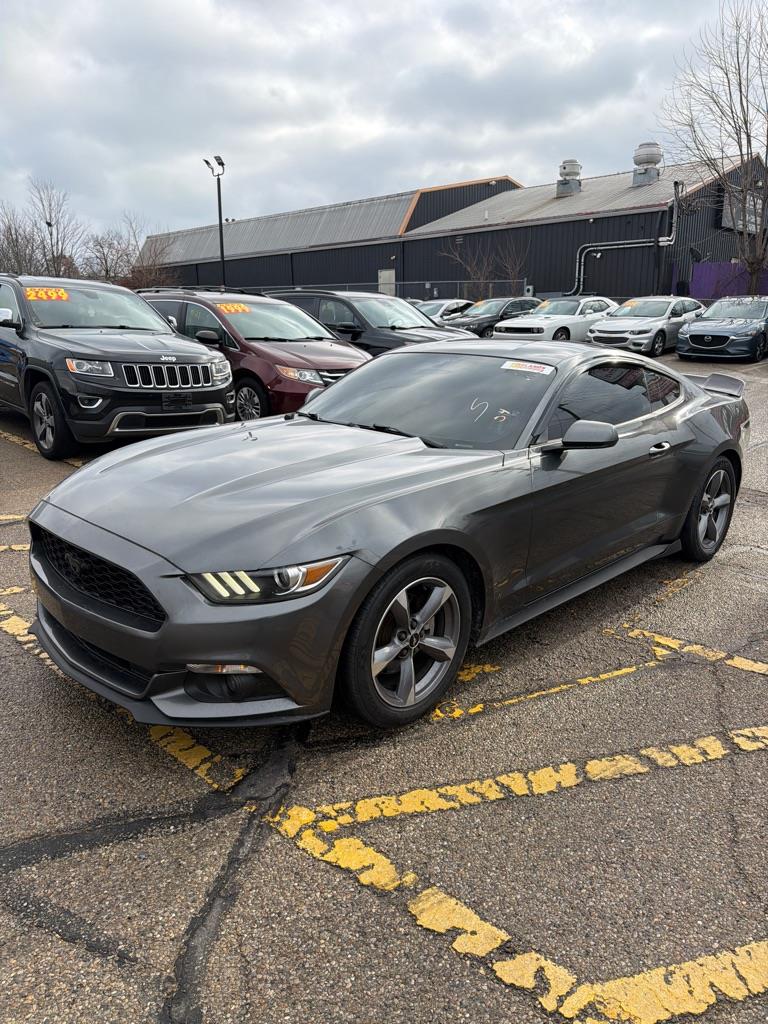 Ford Mustang V6 Coupe 2015