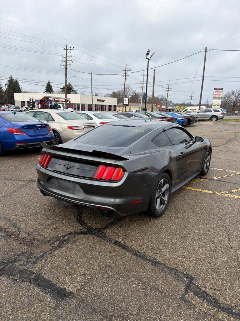 Ford Mustang V6 Coupe 2015