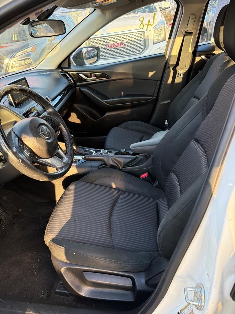 Mazda MAZDA3 i Touring AT 5-Door 2016