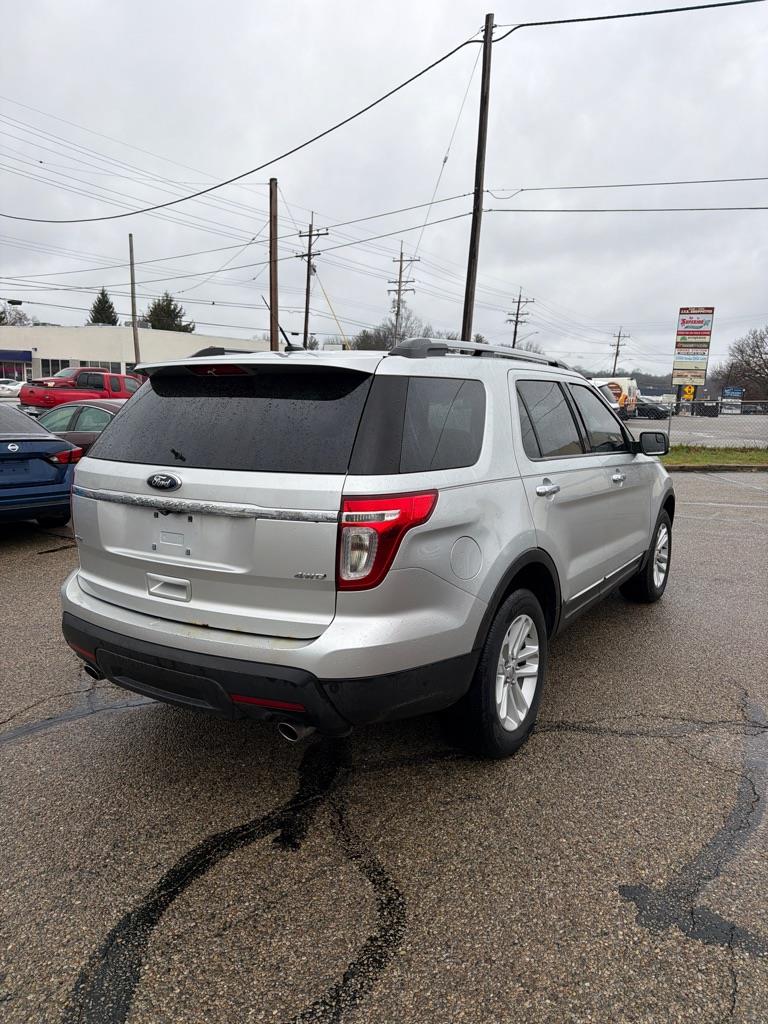 Ford Explorer XLT 4WD 2013
