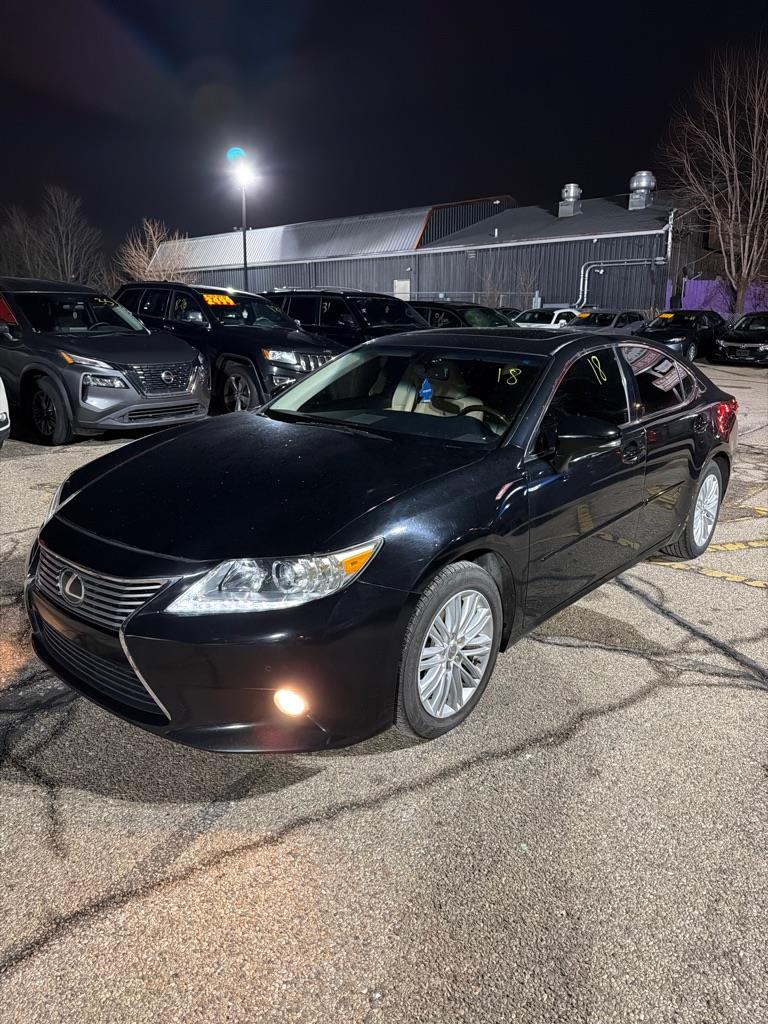 Lexus ES 350 Sedan 2013