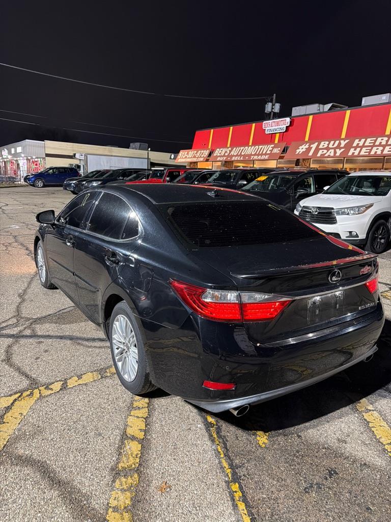 Lexus ES 350 Sedan 2013