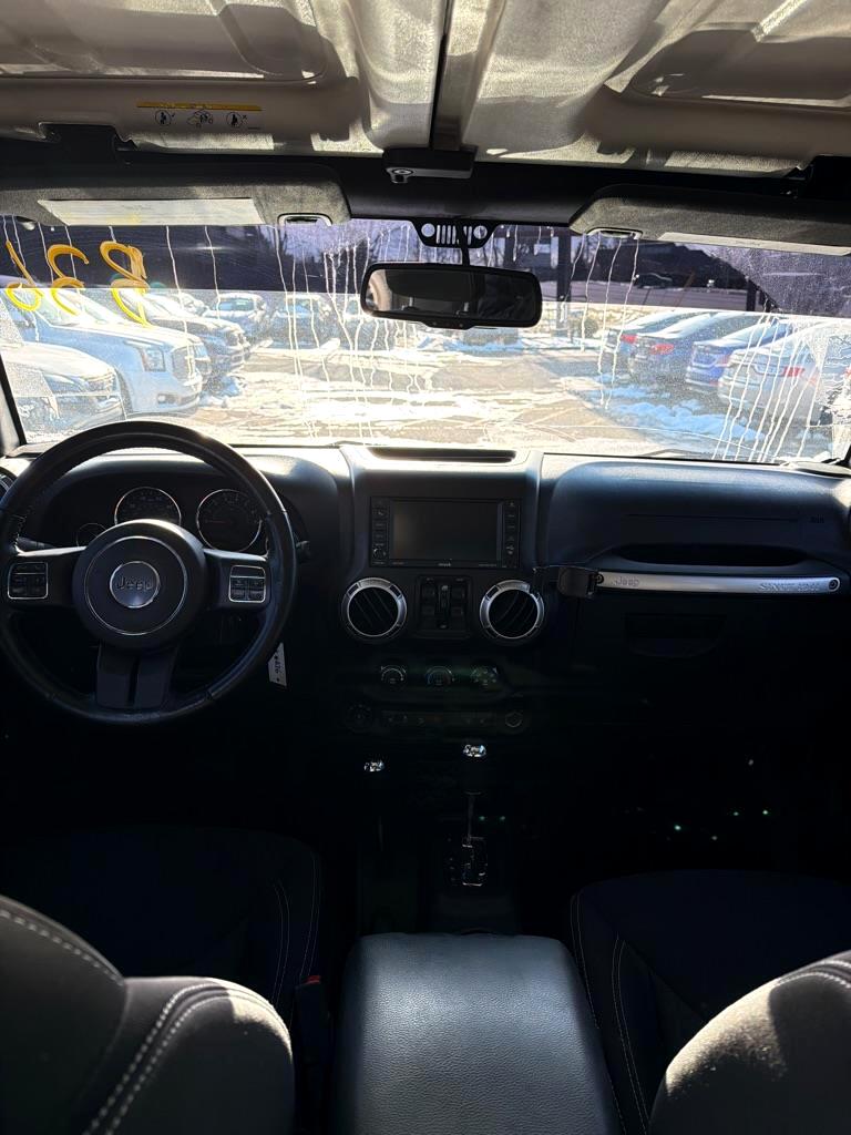 Jeep Wrangler Unlimited Sahara 4WD 2015