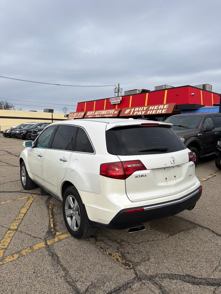 Acura MDX 6-Spd AT w/Tech Package 2011