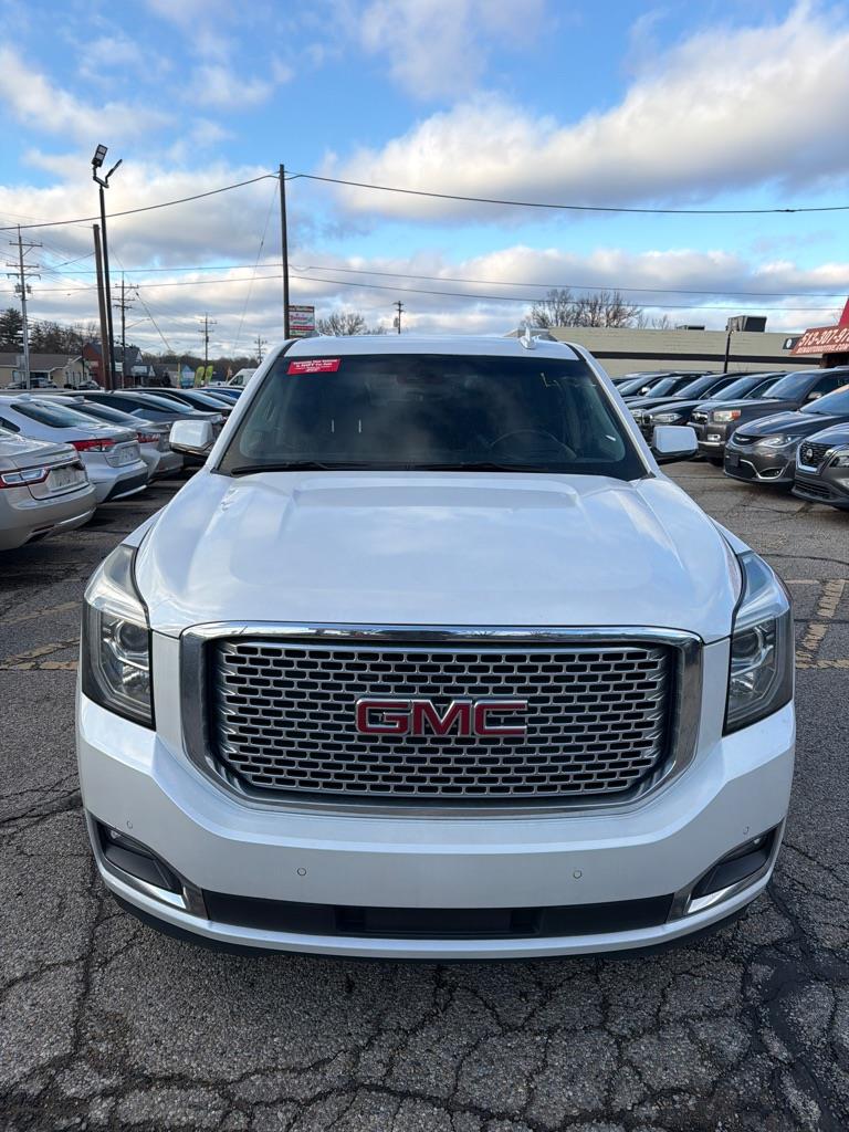 2017 GMC Yukon XL Denali's photo