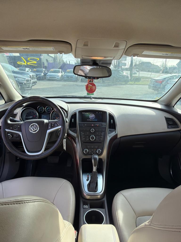 Buick Verano Base 2014