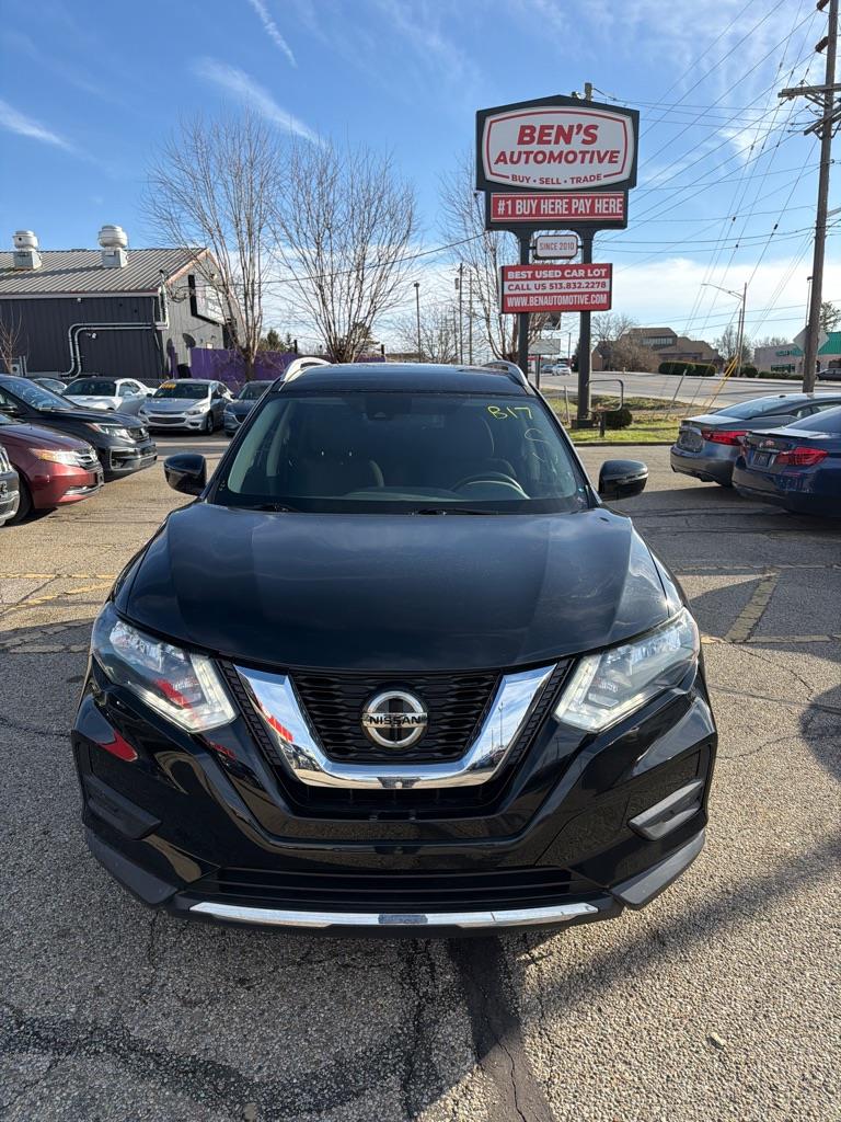 2019 Nissan Rogue S's photo