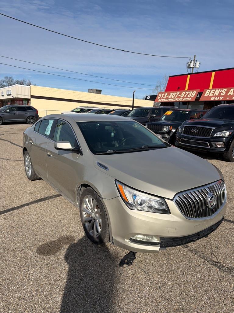 Buick LaCrosse Base 2015