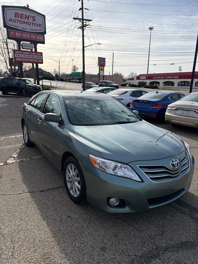 Toyota Camry Base 6-Spd AT 2011