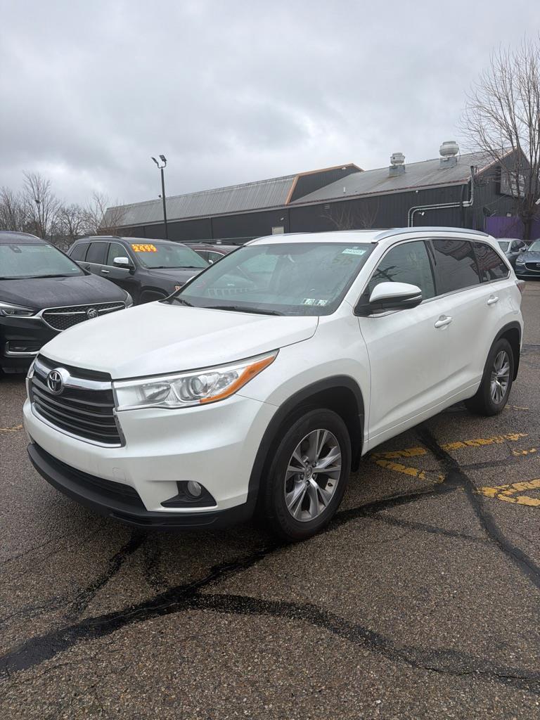 Toyota Highlander XLE AWD V6 2014