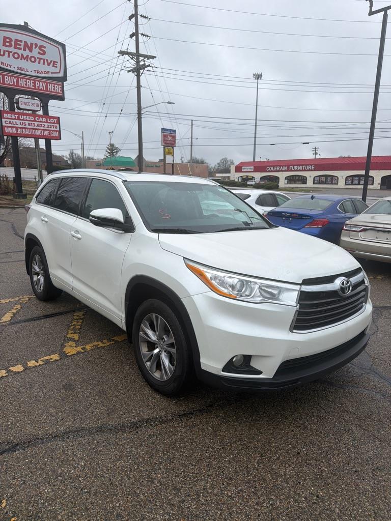 Toyota Highlander XLE AWD V6 2014