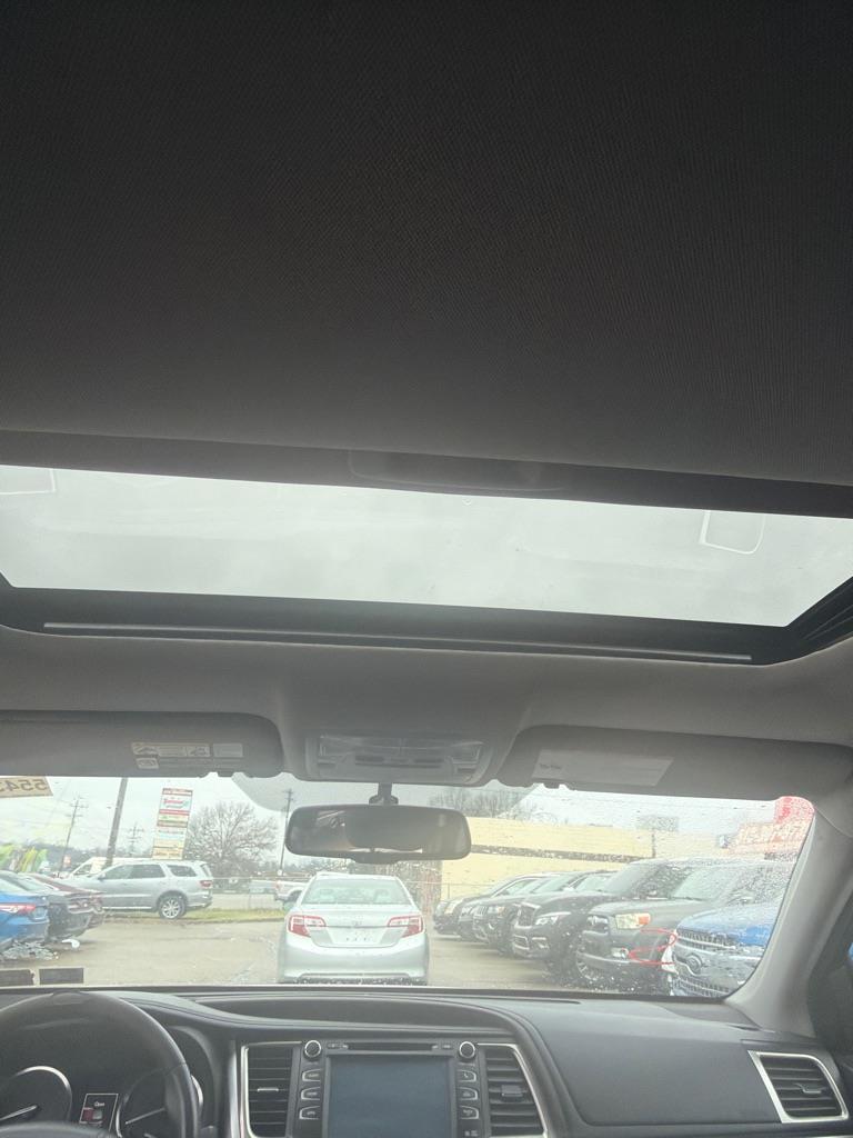 Toyota Highlander XLE AWD V6 2014