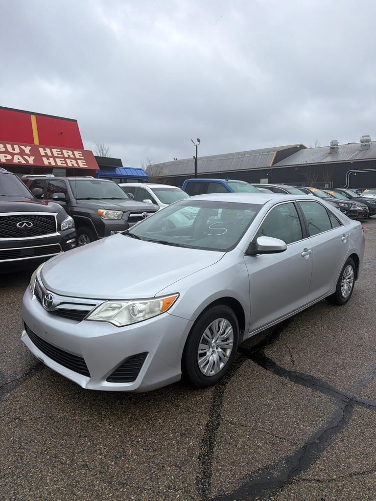 Toyota Camry SE 2012
