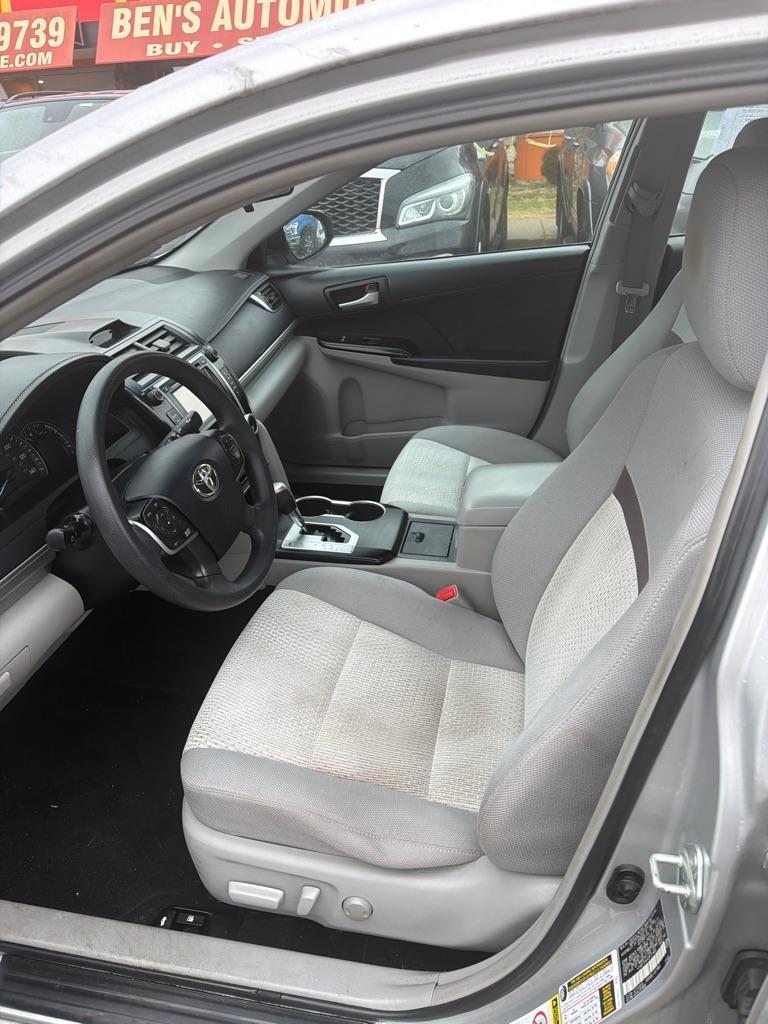 Toyota Camry SE 2012