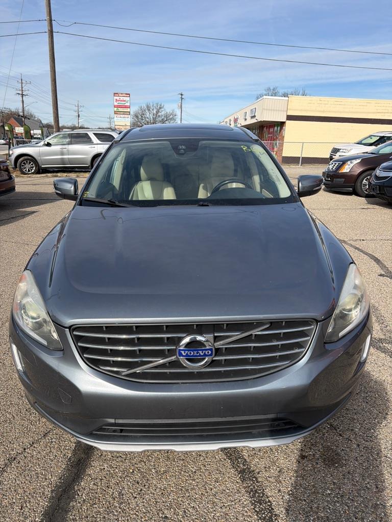 2017 Volvo XC60 T6 Inscription's photo