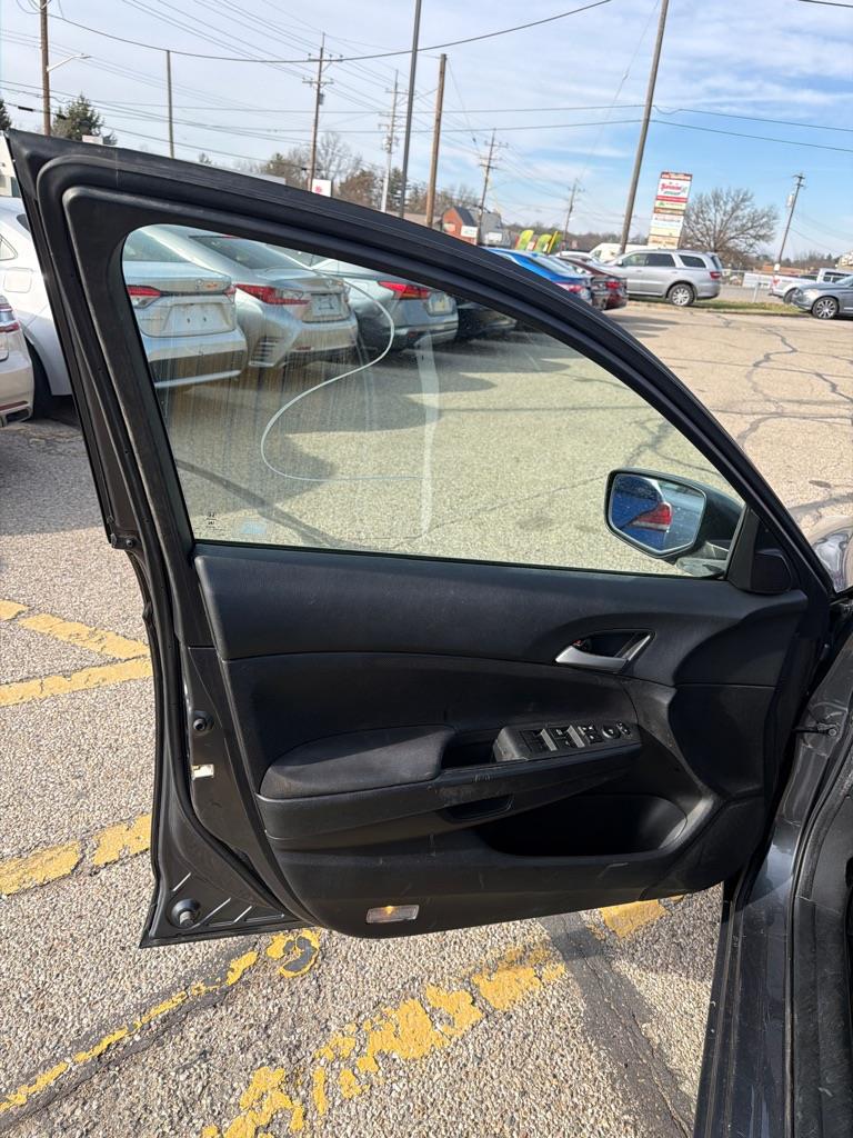 Honda Accord LX sedan AT 2009