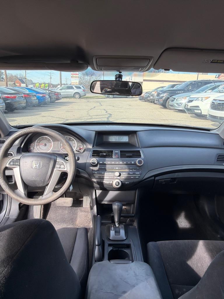 Honda Accord LX sedan AT 2009