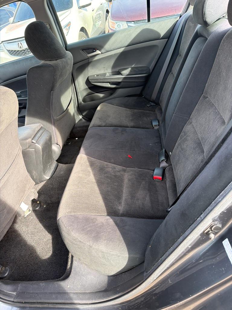 Honda Accord LX sedan AT 2009