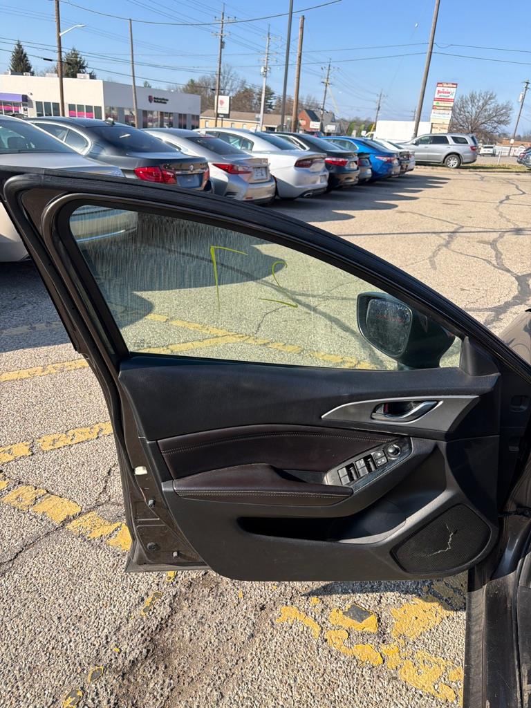 Mazda MAZDA3 i Touring AT 4-Door 2017