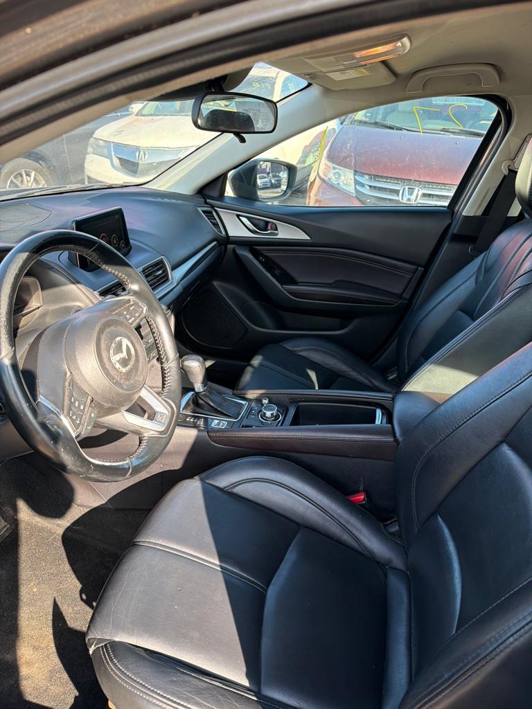 Mazda MAZDA3 i Touring AT 4-Door 2017