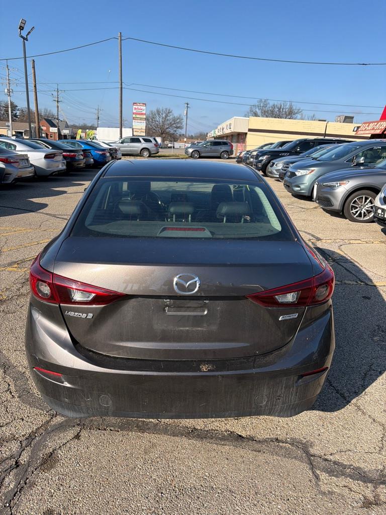 Mazda MAZDA3 i Touring AT 4-Door 2017