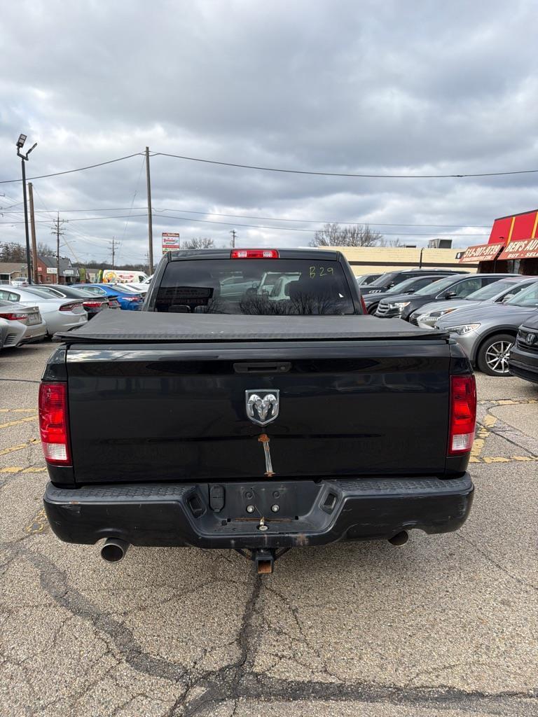 RAM 1500 Tradesman Crew Cab SWB 2WD 2017